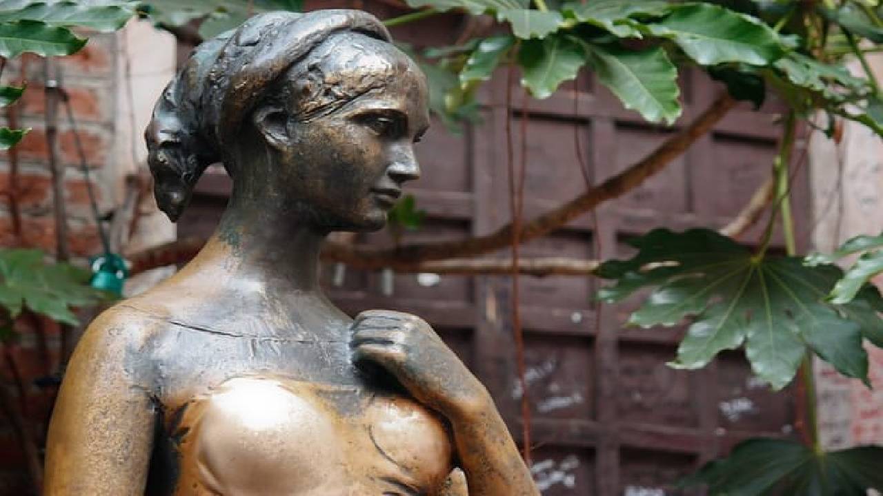 From Venice: Verona, Sirmione and Lake Garda Tour with Boat Cruise