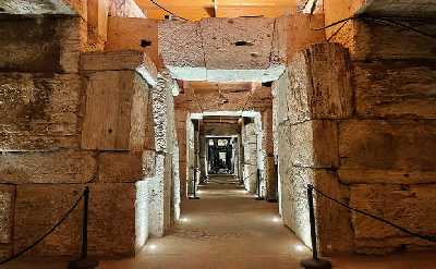 Rome: Colosseum Underground and Arena Tour Small group