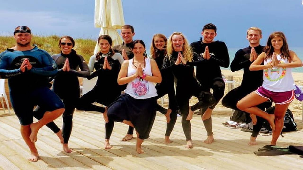 Costa da Caparica Surf and Yoga from Lisbon
