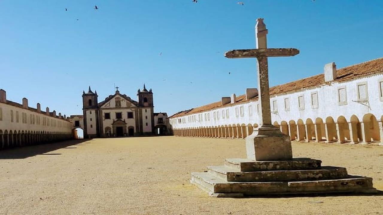 Lisbon´s South Sights & Wine 