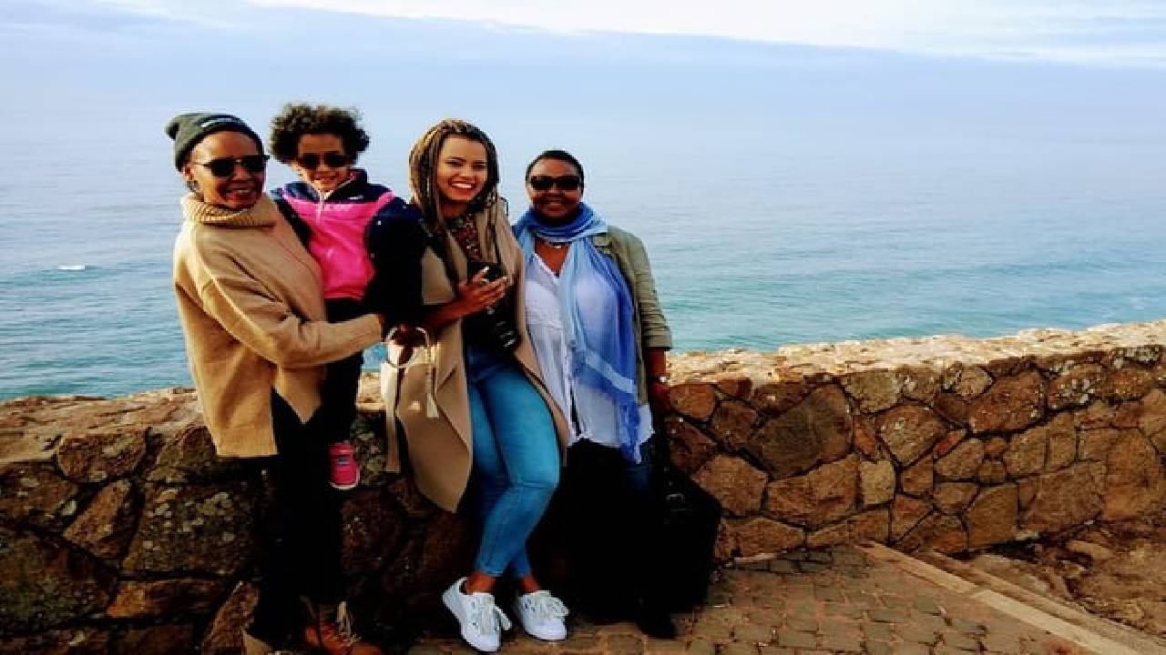 Sintra World Heritage and Cascais Village Tour