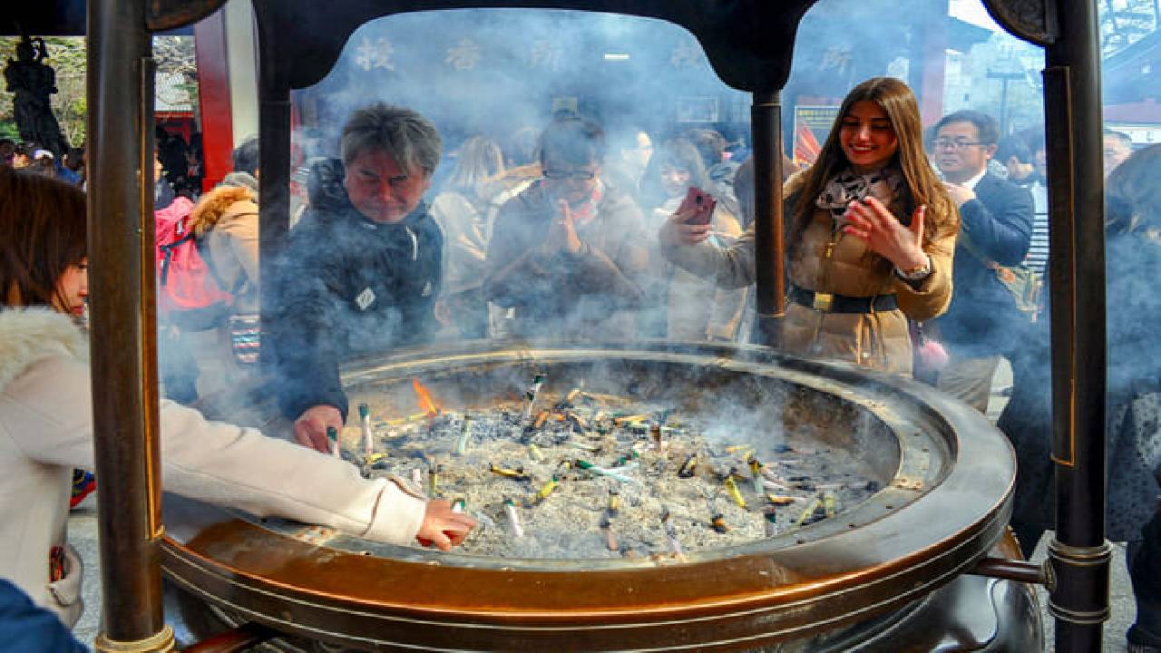 Tokyo: Senso-ji Temple and Asakusa highlights