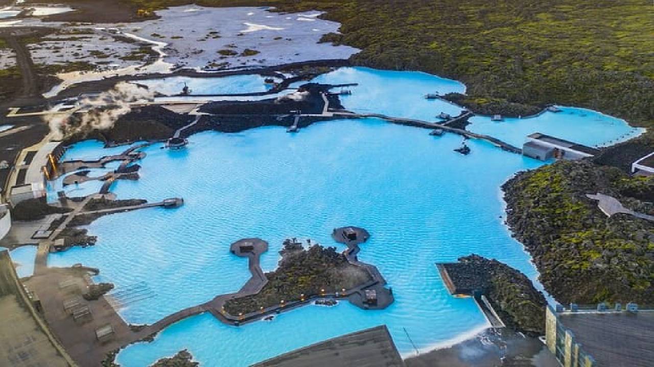 Blue Lagoon from Reykjavík or Keflavík with Two-Hour Spa Visit