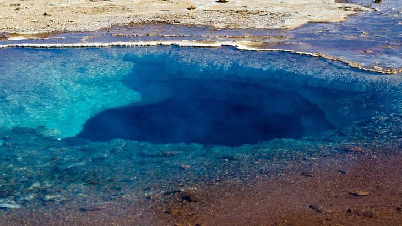 Private Golden Circle Welcome Tour with Keflavik Airport Pickup