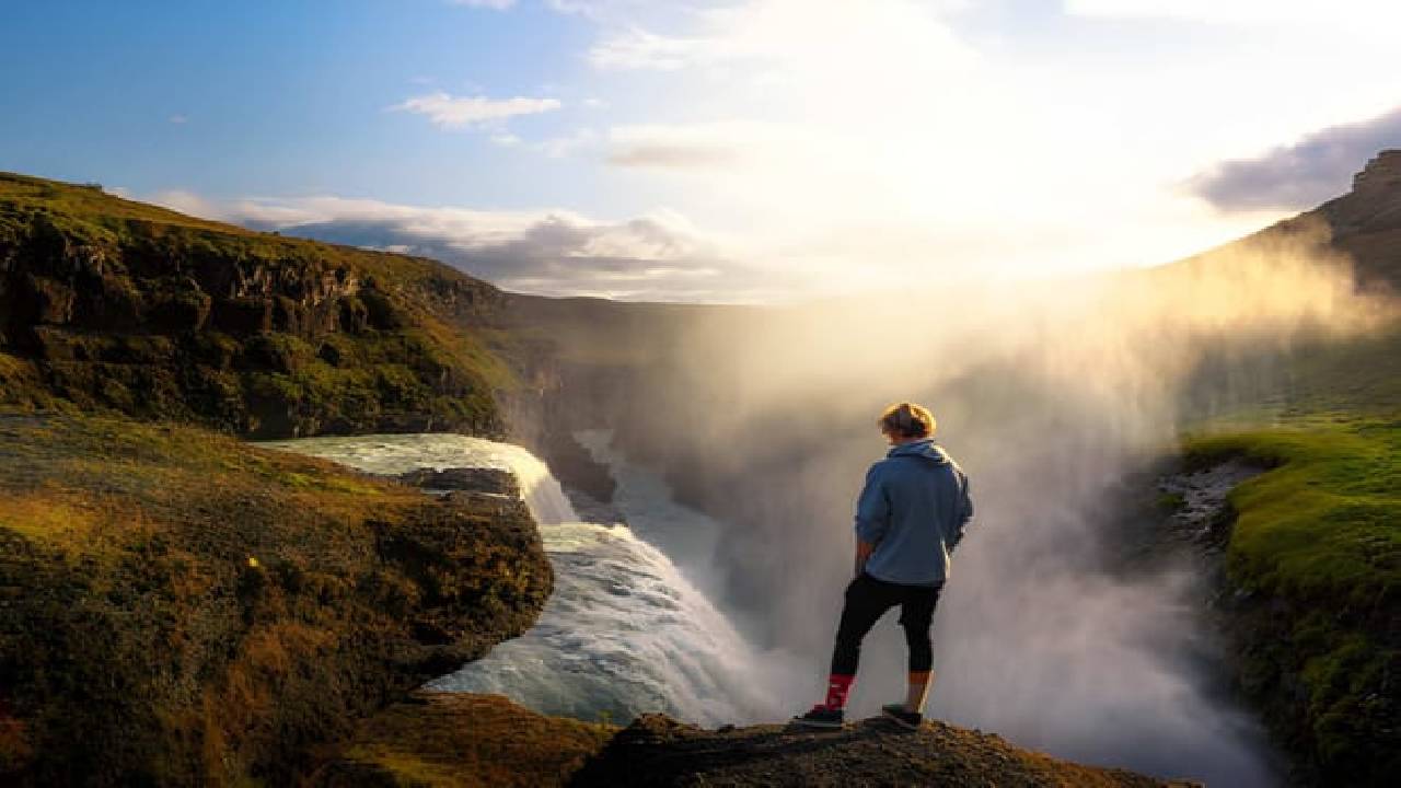 Private Golden Circle Welcome Tour with Keflavik Airport Pickup