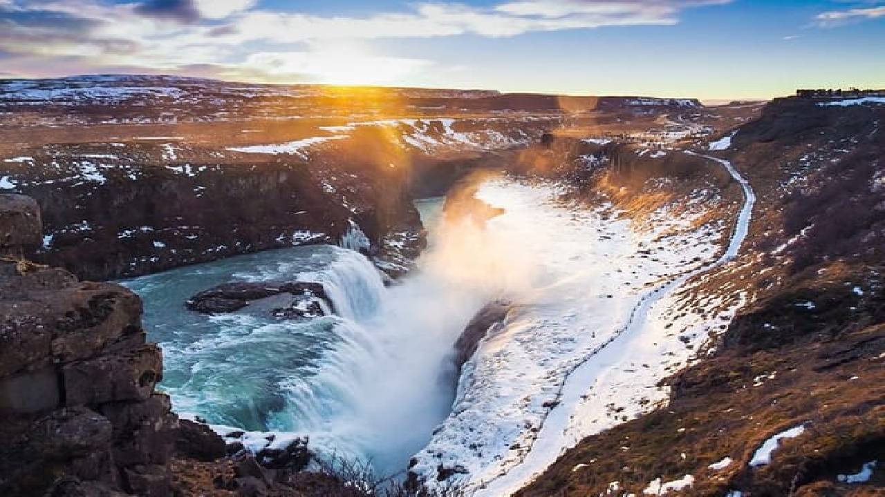 Reykjavik: Private Complete Golden Circle Tour with Faxi Waterfall