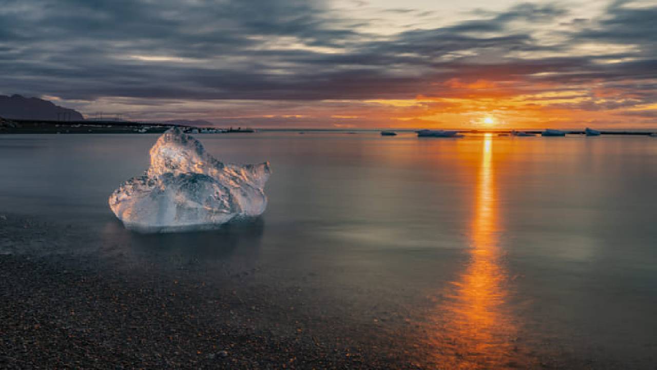 Reykjavik: Private South Coast Tour with Jokulsarlon & Diamond Beach