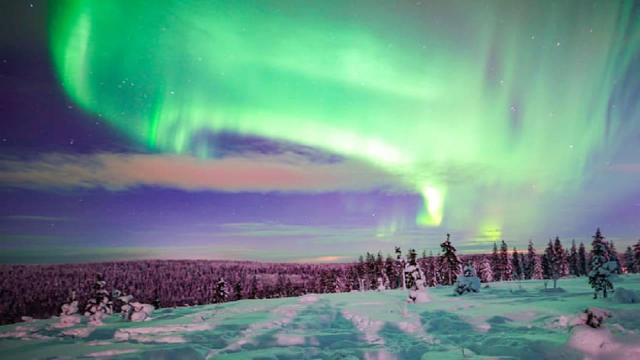 Northern Lights Snowmobile Tour