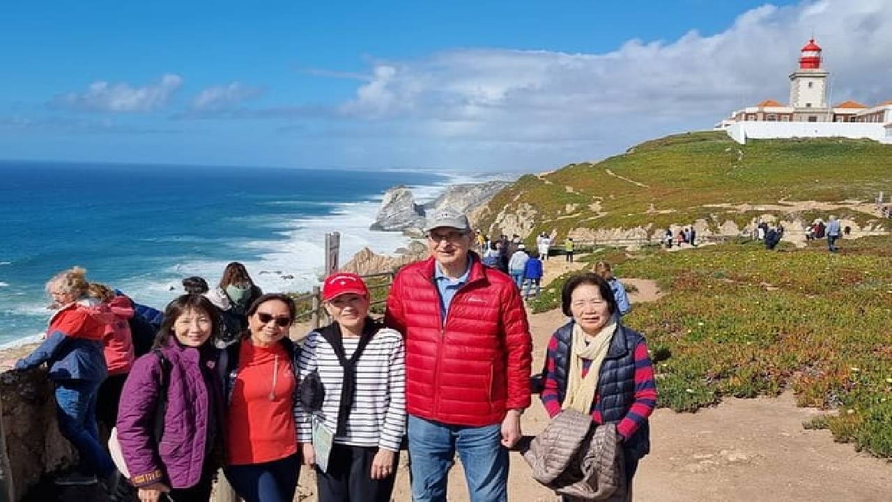 Guided Tour to Sintra, Pena, Regaleira, Cabo da Roca and Cascais