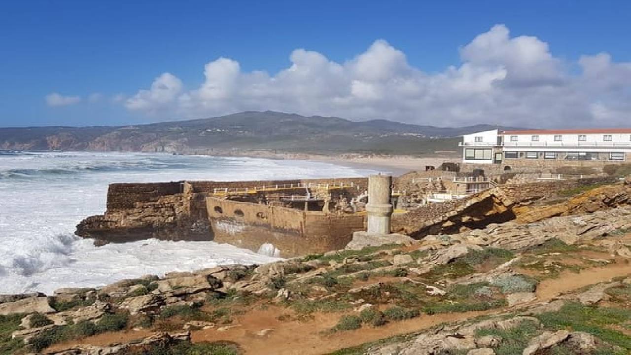 Guided Tour to Sintra, Pena, Regaleira, Cabo da Roca and Cascais