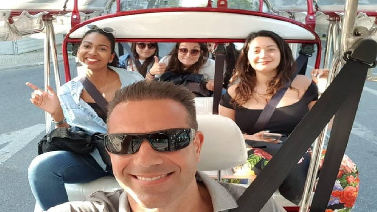 Special Guided Tour of Tuk Tuk Lisbon Historic 2 Hours