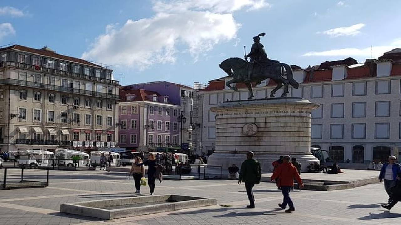 Special Guided Tour of Tuk Tuk Lisbon Historic 2 Hours