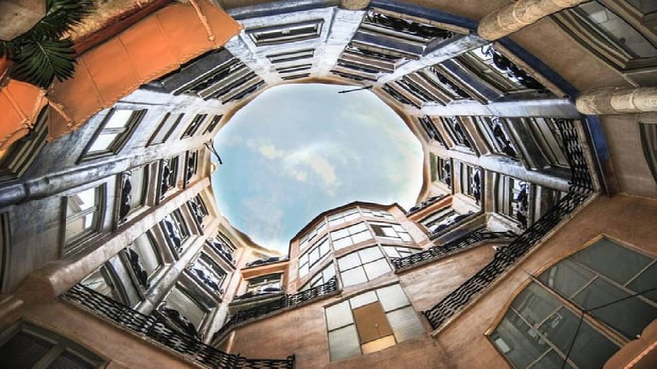 Gaudi houses Private Tour: La Pedrera & Casa Vicens Skip-the-Line