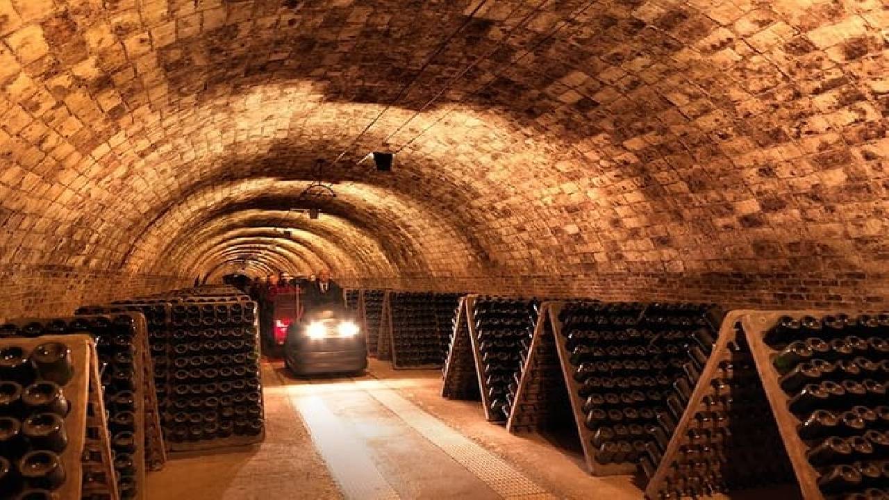 Montserrat Private Day Trip with Codorniu Cava Cellar Tasting