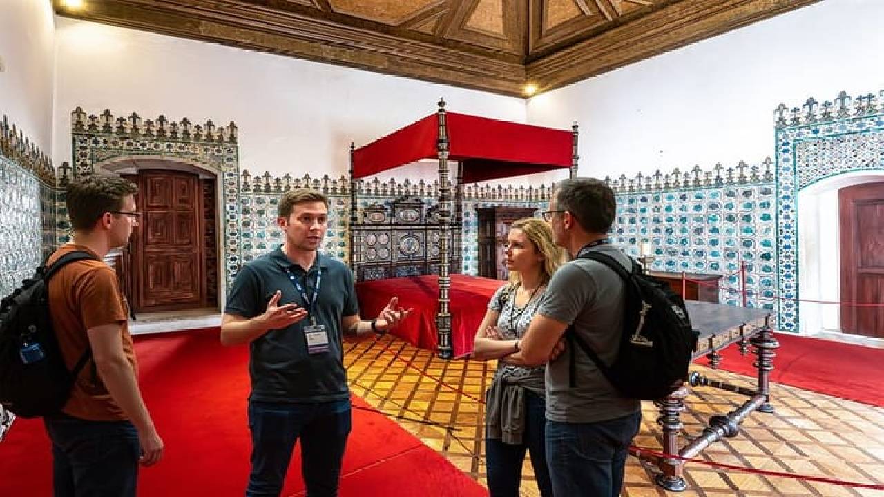 Sintra, Cascais & Estoril Private Tour - Palaces Tickets & Lunch