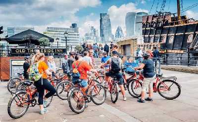 London Highlights Private Bike Tour with Lunch