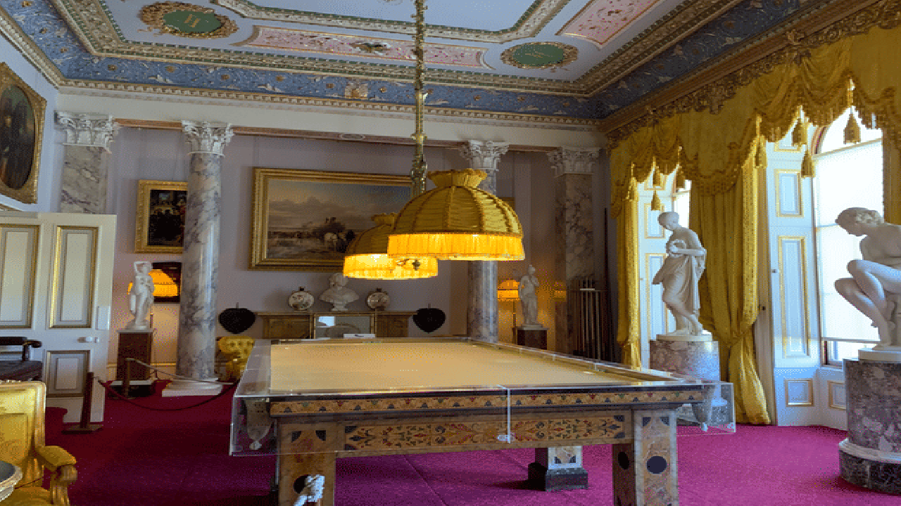 Isle of Wight Day Trip from London Including Osborne House Entry Ticket