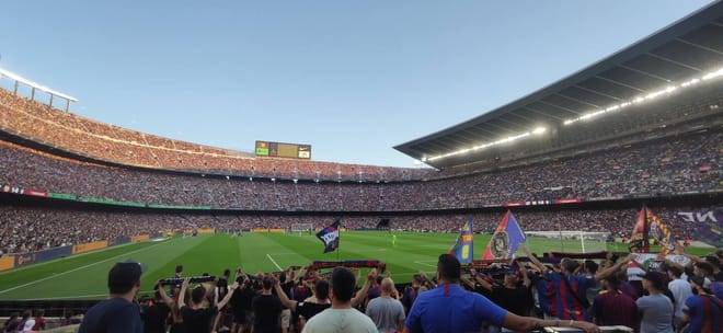 Barcelona: Join a FC Barcelona game experience with local