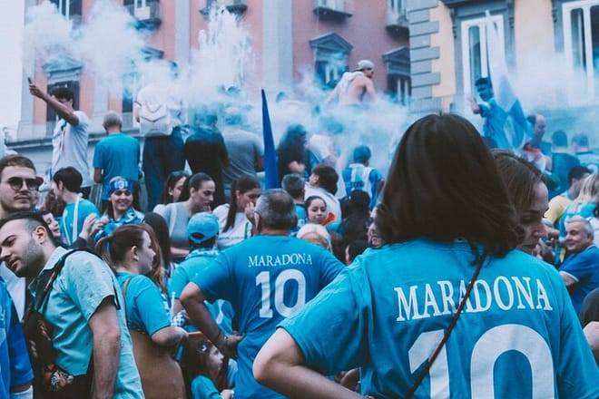 Join a SCC Napoli Game Experience with a local in Naples