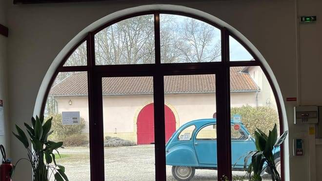 Graves & Sauternes : Private Full Day Tour in a Citroën 2cv