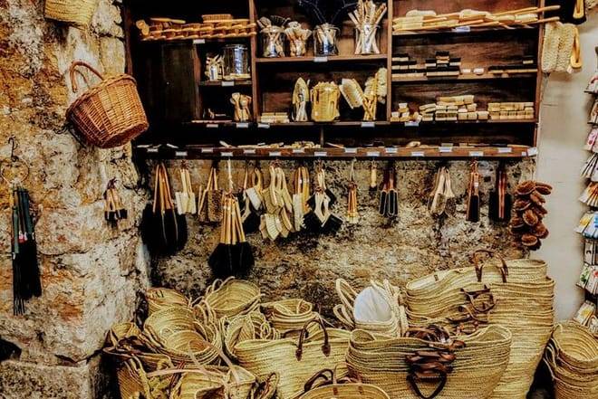 Course julien world's coolest district & Noailles Exotic market