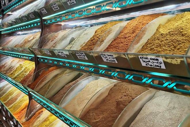 Course julien world's coolest district & Noailles Exotic market