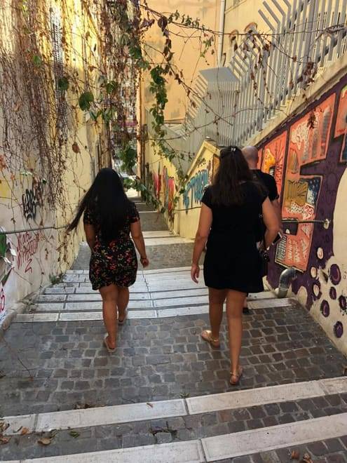 Food tour and Street art in the oldest district in Marseille: le Panier