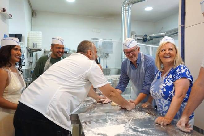 Authentic Pizza Making Class: Learn the Secret Dough Recipe. Appetizers and Drink Included