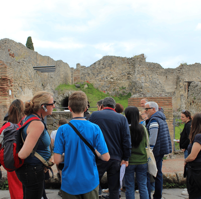Pompeii and Vesuvius Private Tour with Guide, Transport Included