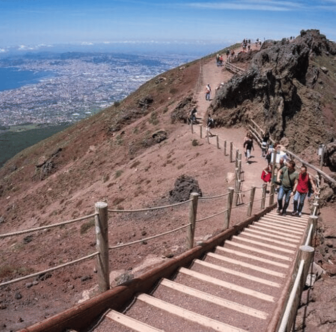 Pompeii and Vesuvius Private Tour with Guide, Transport Included