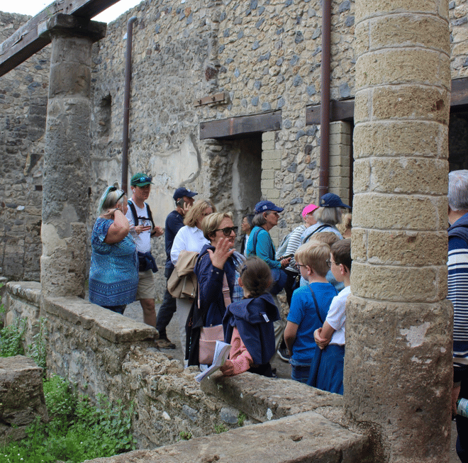 Pompeii Tour: Explore the Ruins from Naples. Driver, Guide and Ticket Included