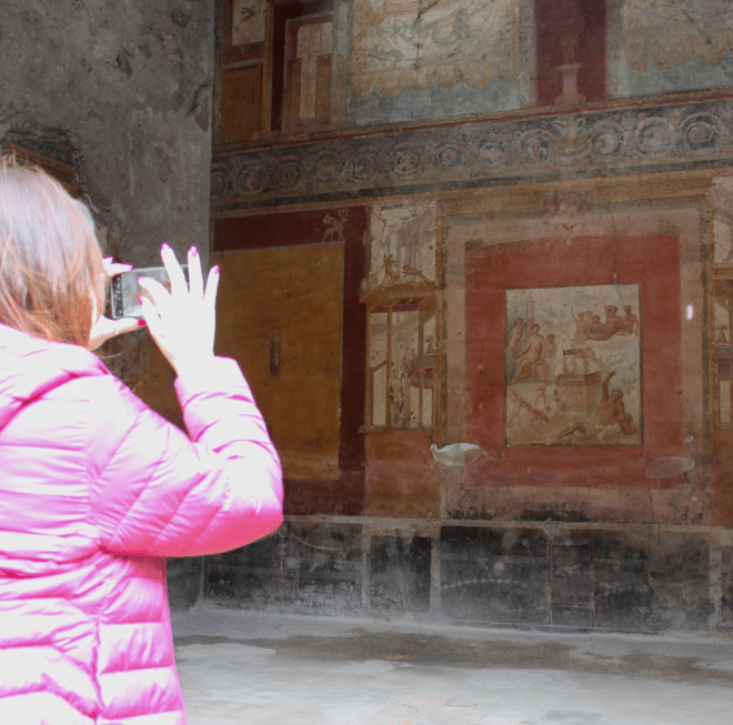 Pompeii Tour: Explore the Ruins from Naples. Driver, Guide and Ticket Included