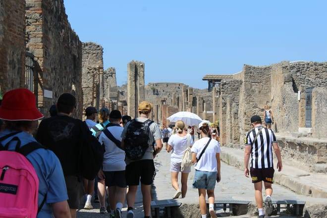 Private Pompeii Tour With Guide and Transfer Included