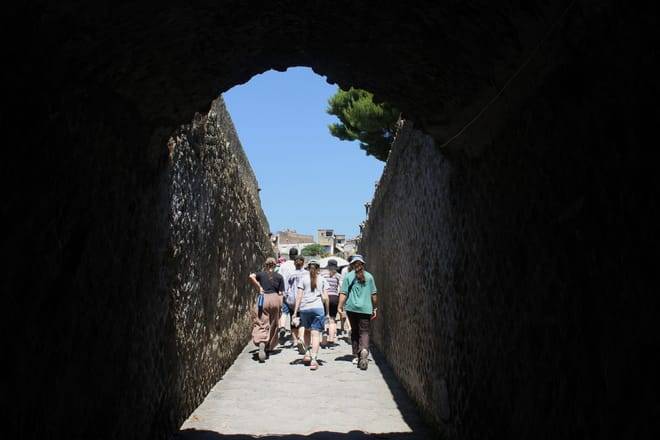 Private Tour of Pompeii and Herculaneum with Guide and Driver