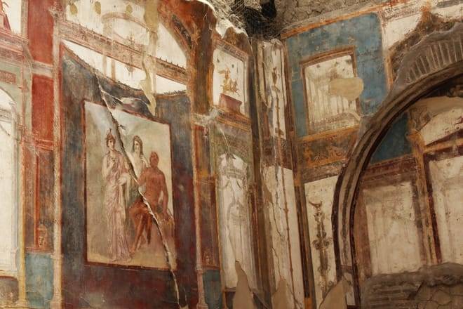 Private Tour of Pompeii and Herculaneum with Guide and Driver