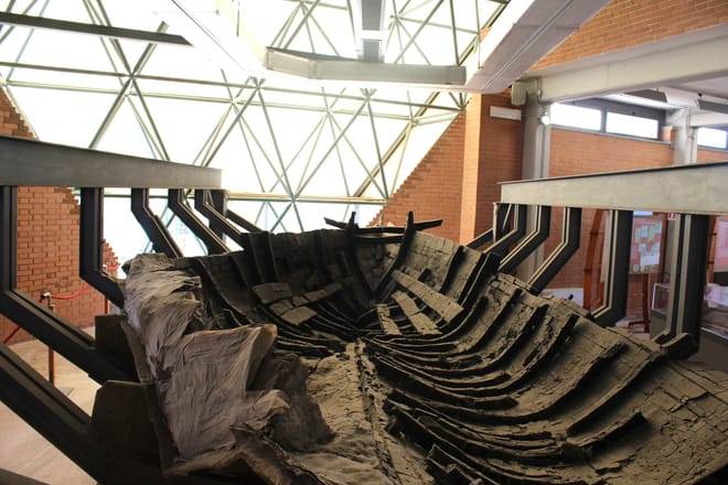 Private Tour of Pompeii and Herculaneum with Guide and Driver