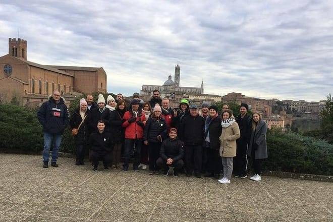 Florence Day Trip: Pisa, San Gimignano, and Siena with Lunch