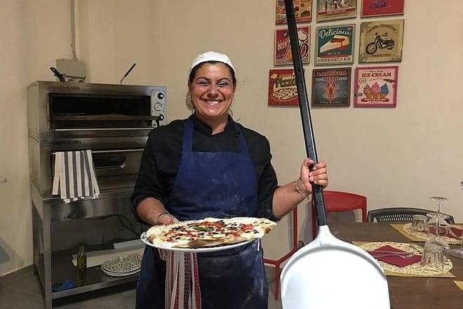Pizza and Gelato Making class in Florence