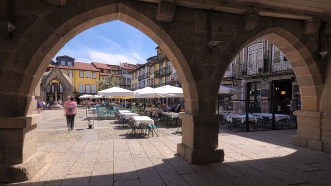 Guimarães & Braga Small Group Tour with Lunch and All Tickets Included