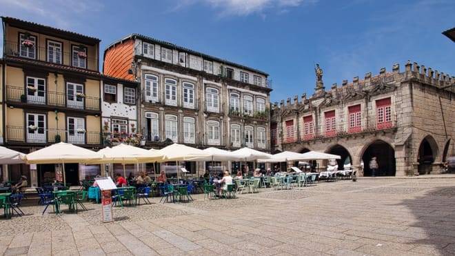 Guimarães & Braga Small Group Tour with Lunch and All Tickets Included