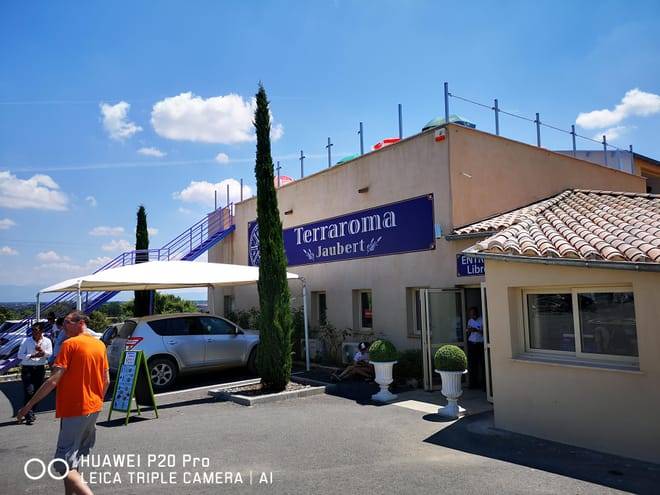 Marseille Shore Excursion: Private Day Trip to Manosque, Valensole, Moustiers Ste Marie and Lake Ste Croix