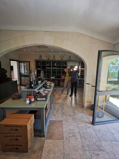 Private Avignon les baux de provence and Saint Remy de provence Full Day Tour