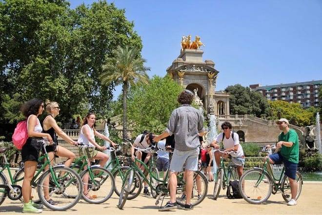 Barcelona City Bike Tour | Highlights and Hidden Gems