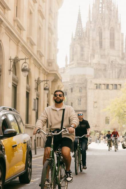 Barcelona City Bike Tour | Highlights and Hidden Gems