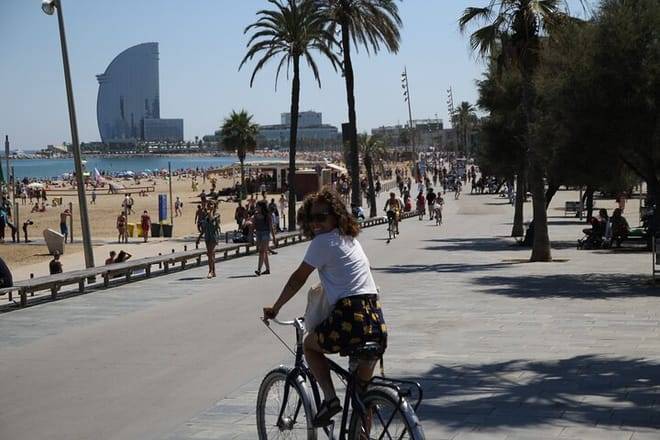 Private 3-Hour Barcelona Bike Tour: Highlights and Hidden Gems