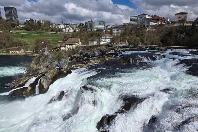 Stein am Rhein and Rhine Waterfalls Day Trip from Zürich