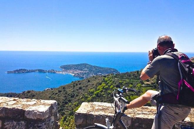 Fantastic Bay of Villefranche & billionaire's cape E-Bike Tour