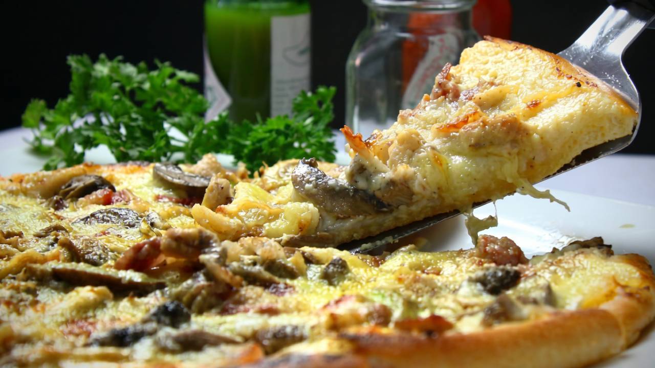 Food & Wine Lovers Tour of Nice Local Markets and Best Shops