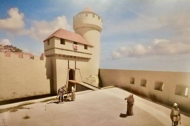 Nice Port Lympia and Antiques District Walking Tour