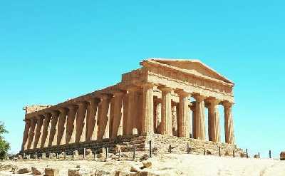 Piazza Armerina - Agrigento, Valley of Temples - Scala dei Turchi from Catania